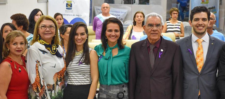 fotocapaidoso.jpg fotocapaidoso.jpg