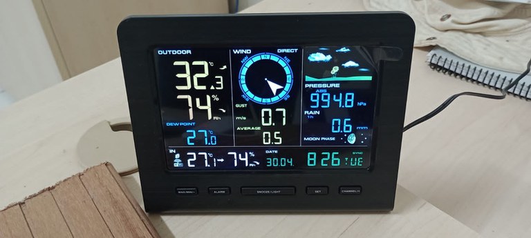 Módulo/Display da estação meteorológica.jpeg