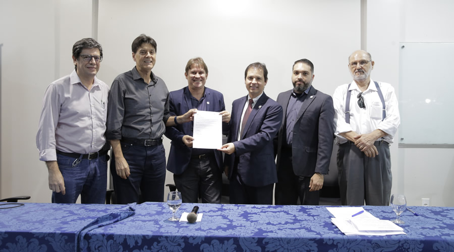 Ufac renova convênio para economia de energia elétrica Ufac renova convênio para economia de energia elétrica