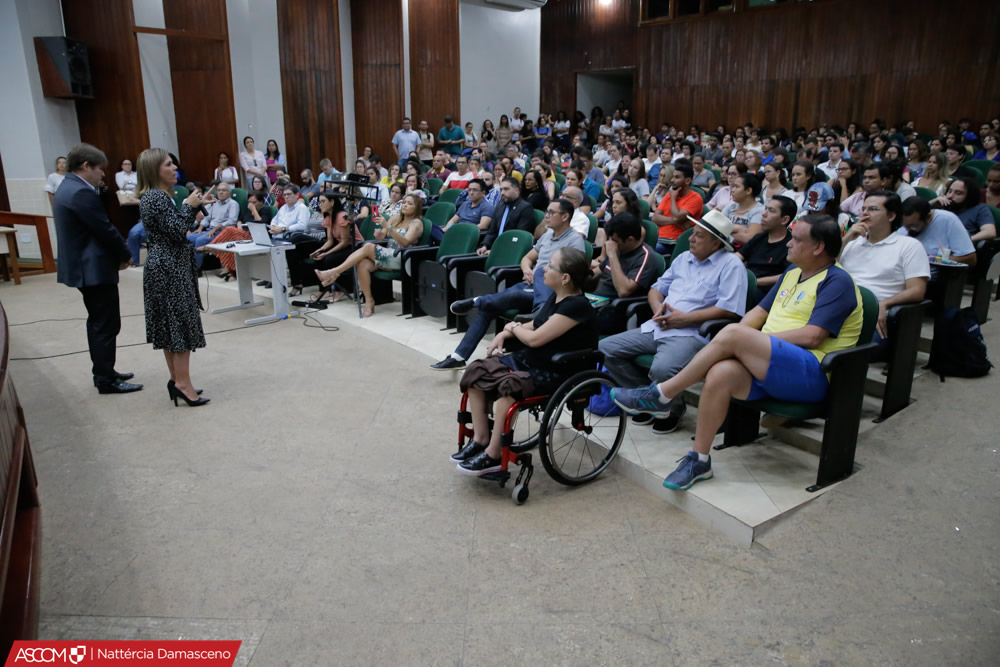 Ufac realiza plenária sobre impacto de bloqueio no orçamento Ufac realiza plenária sobre impacto de bloqueio no orçamento