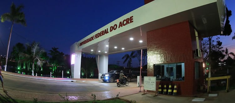 Capa-UFAC.jpeg Capa-UFAC.jpeg