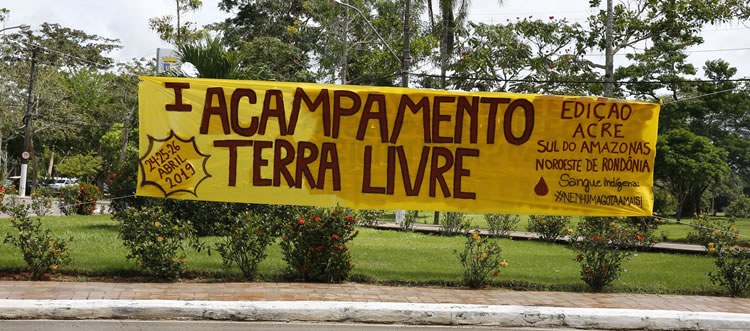 Encontro sediado na Ufac reúne povos indígenas.jpg Encontro sediado na Ufac reúne povos indígenas.jpg
