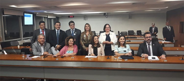 fotocapamateriabrasilia.jpg fotocapamateriabrasilia.jpg