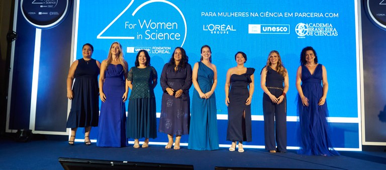 Professora da Ufac é premiada pelo 20º Programa L’Oréal-Unesco.jpg