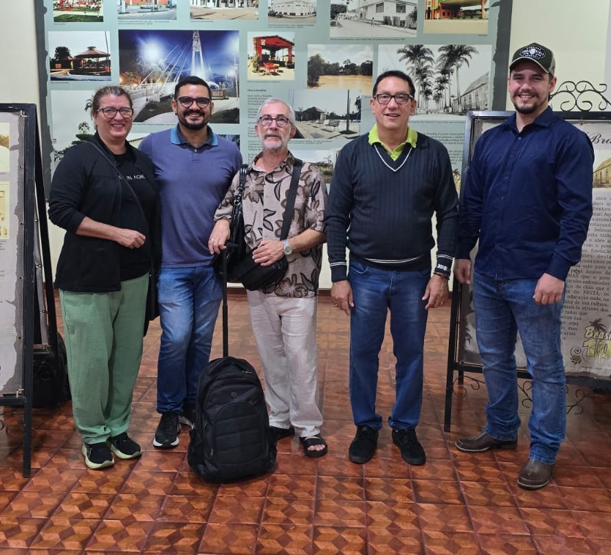 Comissão de Seleção durante as entrevistas do Processo Seletivo – Edital nº 50/2025 – Turma Especial (Municípios de Assis Brasil, Brasiléia e Epitaciolândia).