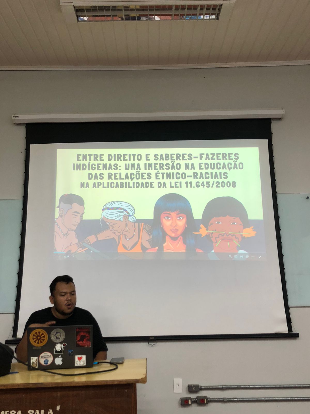 Entre direito e saberes-fazeres indígenas: uma imersão na educação das relações étnico-raciais na aplicabilidade da lei 11.645/2008