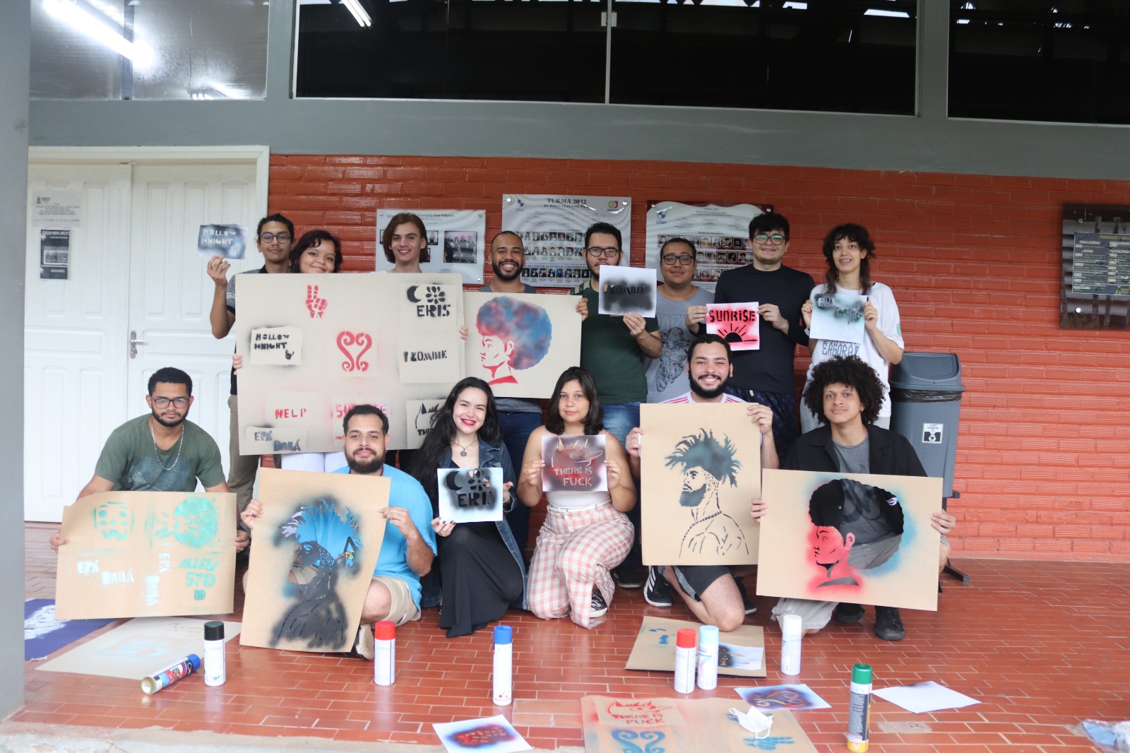 Pensando “artes marginais”: pixo, grafite e stencil 