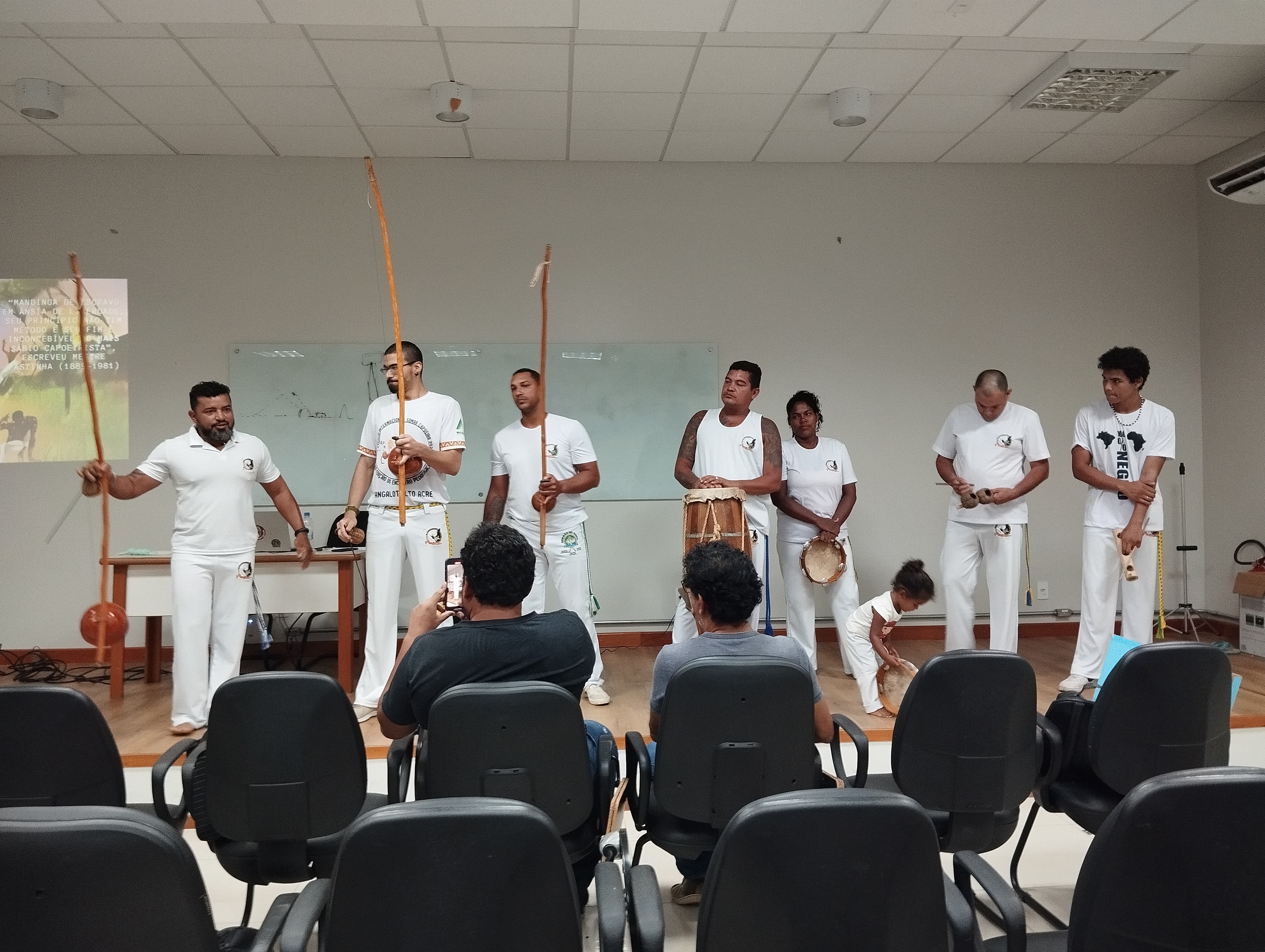 Oficina capoeira