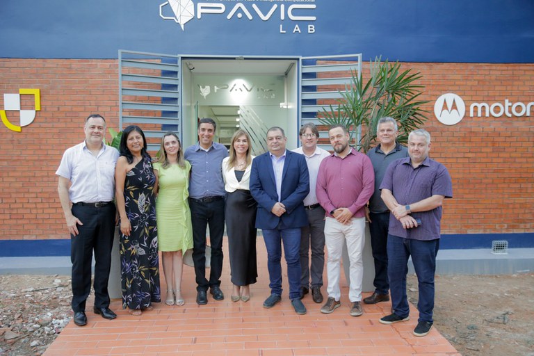 equipe1.jpg equipe1.jpg