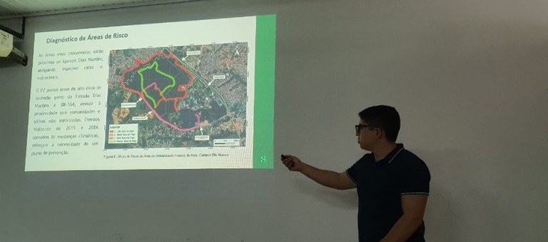 Doutorandos da Ufac elaboram plano de prevenção a incêndios no PZ-CAPA.jpeg