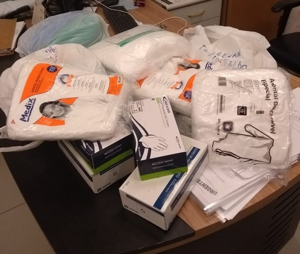 EPIs-Alunos de Veterinária doam EPIs para pronto-socorro de Rio Branco