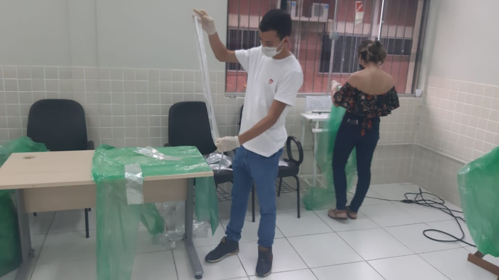 Contra covid-19, alunos de Medicina e laboratório 3D produzem EPIs Contra covid-19, alunos de Medicina e laboratório 3D produzem EPIs