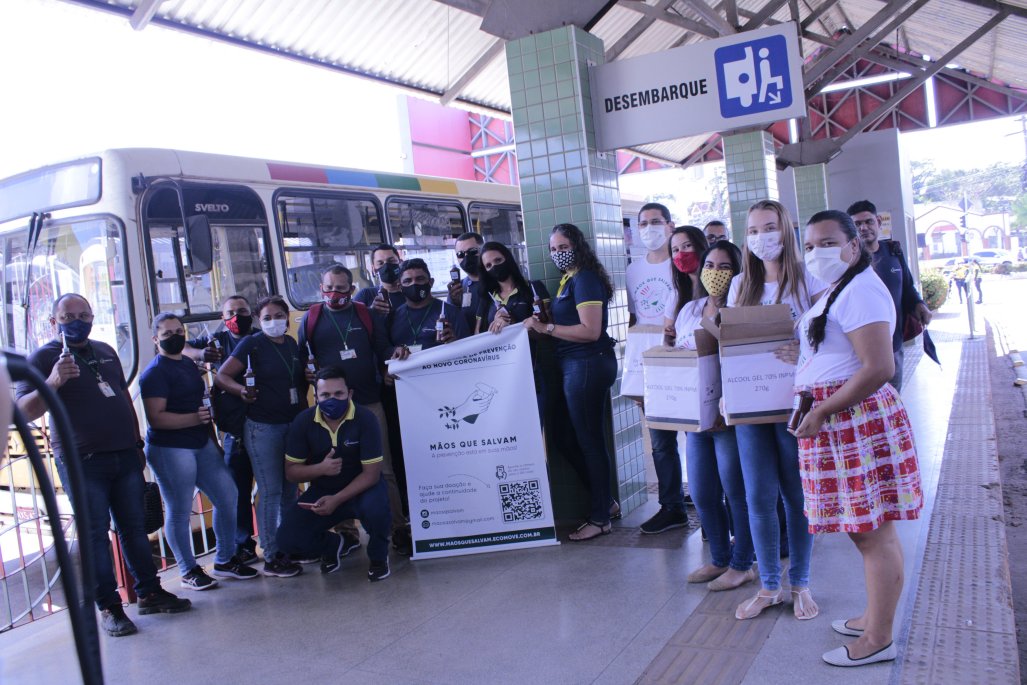 Contra covid-19, projeto da Ufac realiza doação de álcool em gel