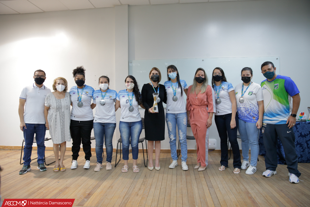 Atletas da Ufac recebem troféus por Jubs e Paralimpíadas Universitárias Atletas da Ufac recebem troféus por Jubs e Paralimpíadas Universitárias