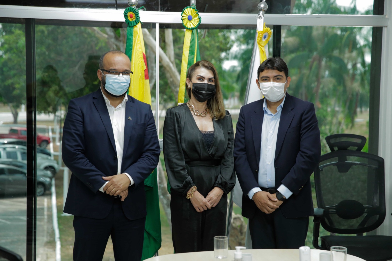 300820213.jpg 300820213.jpg