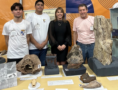 040920234.jpg 040920234.jpg