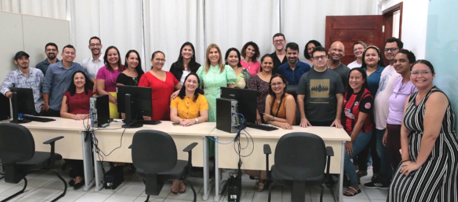 Alunos de Direito do campus Floresta fazem trabalho sobre 'empates' —  Universidade Federal do Acre