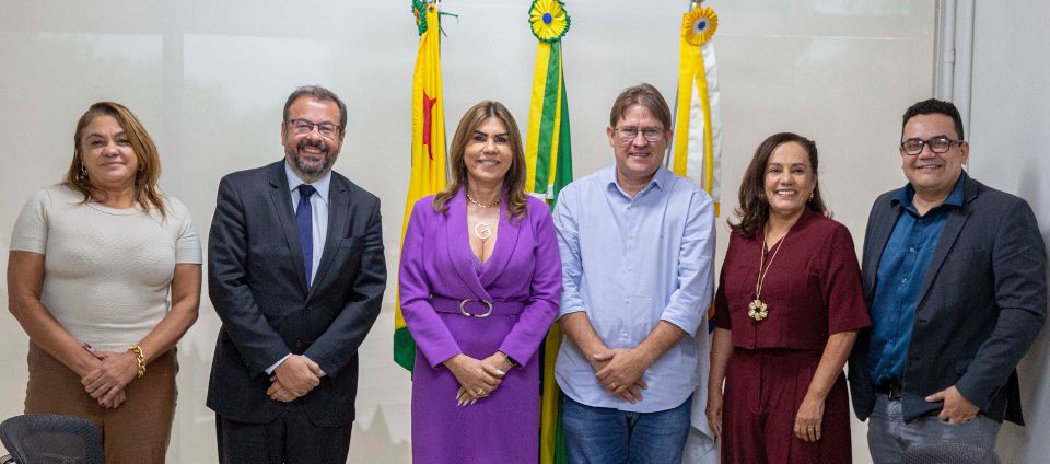 Em reunião na Reitoria, Ufac e Funag discutem futuras parcerias.jpg Em reunião na Reitoria, Ufac e Funag discutem futuras parcerias.jpg