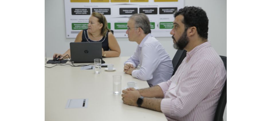 Em reunião, Reitoria e Léo de Brito tratam de investimentos na Ufac