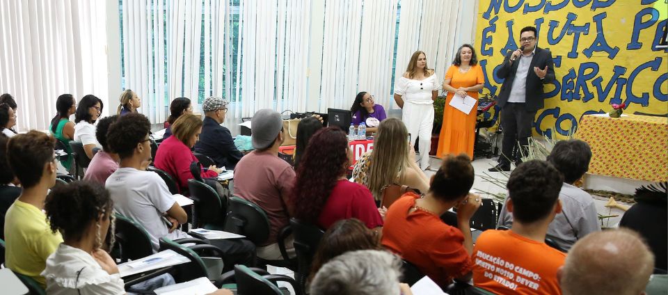 Grupos de estudo da Ufac realizam eventos sobre educação no campo.jpg Grupos de estudo da Ufac realizam eventos sobre educação no campo.jpg