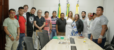 foto indigenas.png foto indigenas.png