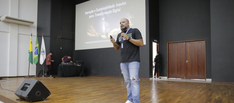 No campus Floresta, Propeg promove palestra sobre inovação.jpg