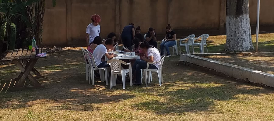 Projeto realiza oficinas com adolescentes em centro socioeducativo