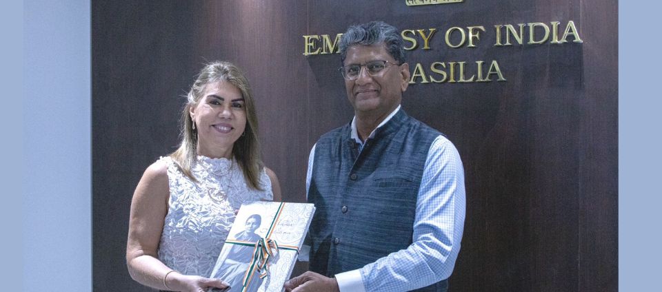 Reitora da Ufac participa de reunião com deputados acreanos e embaixador da Índia.jpg Reitora da Ufac participa de reunião com deputados acreanos e embaixador da Índia.jpg