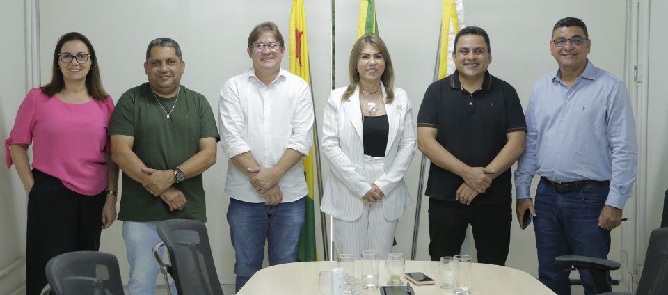 Ufac discute expansão de cursos de graduação no interior.jpg Ufac discute expansão de cursos de graduação no interior.jpg