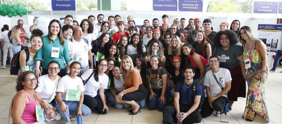 Ufac orienta alunos do ensino médio com Jornada das Profissões (2).jpg Ufac orienta alunos do ensino médio com Jornada das Profissões (2).jpg