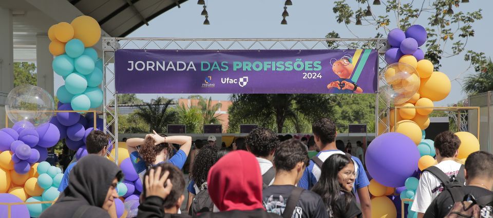 Ufac realiza 2ª Jornada das Profissões para alunos do ensino médio.jpg Ufac realiza 2ª Jornada das Profissões para alunos do ensino médio.jpg