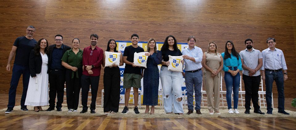 Ufac realiza cerimônia de recepção dos calouros no campus-sede (1).jpg Ufac realiza cerimônia de recepção dos calouros no campus-sede (1).jpg