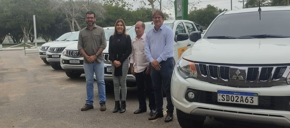 Ufac recebe carros comprados com emendas do ex-deputado Léo de Brito.jpg