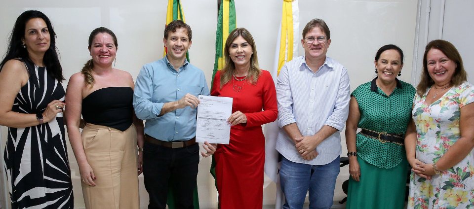 Velloso destina recurso para mestrado em Educação em Xapuri.jpg Velloso destina recurso para mestrado em Educação em Xapuri.jpg