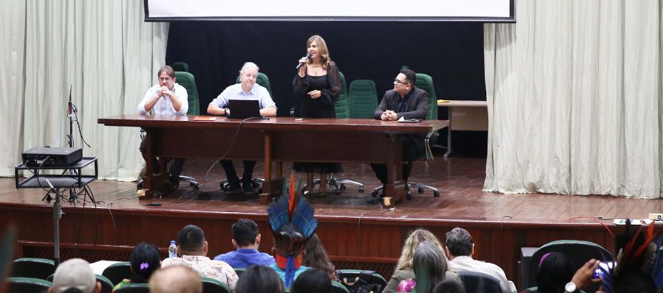 Workshop discute proteção de territórios indígenas na Amazônia.jpg Workshop discute proteção de territórios indígenas na Amazônia.jpg