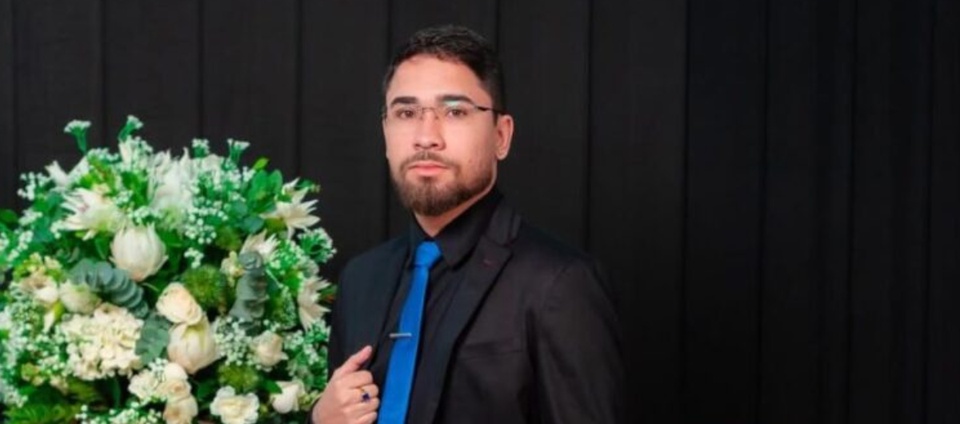 Aluno de Economia recebe Menção Honrosa em prêmio nacional.jpg Aluno de Economia recebe Menção Honrosa em prêmio nacional.jpg