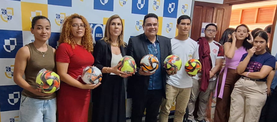 Entrega de Materiais Esportivos e Posse do DCE em Cruzeiro do Sul-capa.jpg