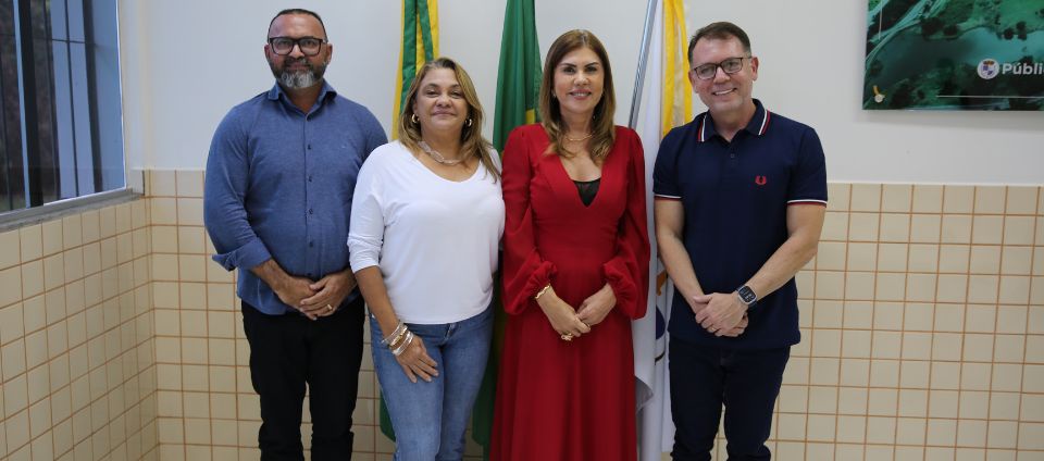 Reitora da Ufac recebe Alysson Bestene para discutir parcerias.jpg Reitora da Ufac recebe Alysson Bestene para discutir parcerias.jpg