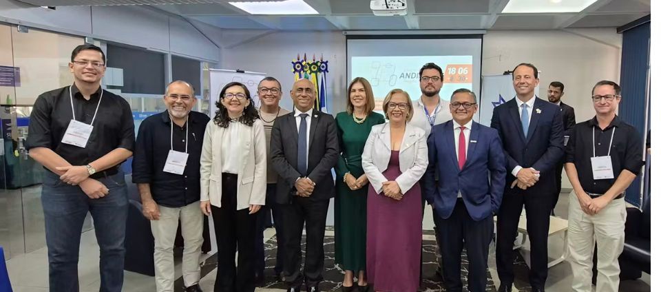 Reitores da Amazônia reafirmam compromisso contra crise climática.jpg Reitores da Amazônia reafirmam compromisso contra crise climática.jpg