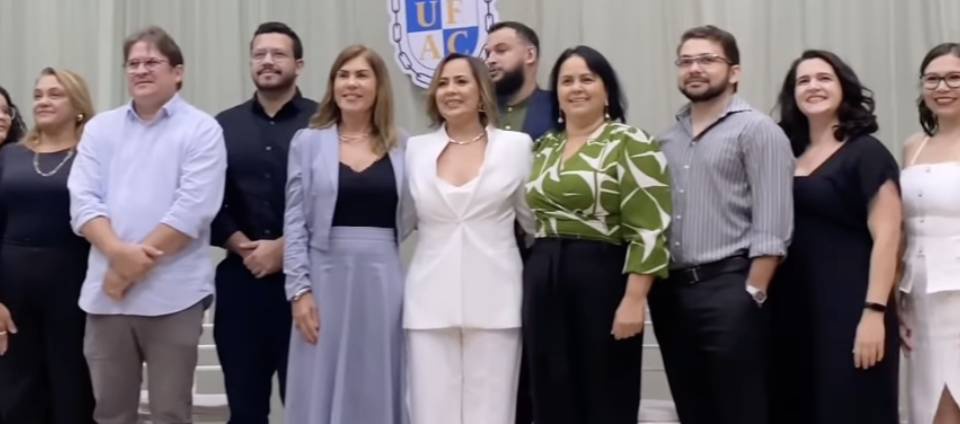 posse-servidores.jpg posse-servidores.jpg