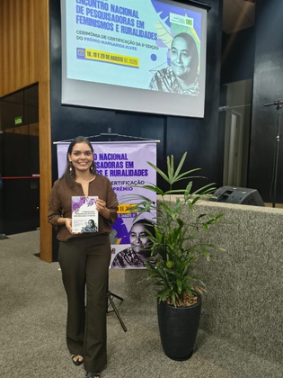 Mirian Soares de Amorim.jpeg Mirian Soares de Amorim.jpeg