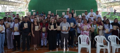 Parfor da Ufac em Santa Rosa do Purus lança livro de contos