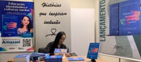 Professora da Ufac lança livro sobre vivências educacionais do surdo