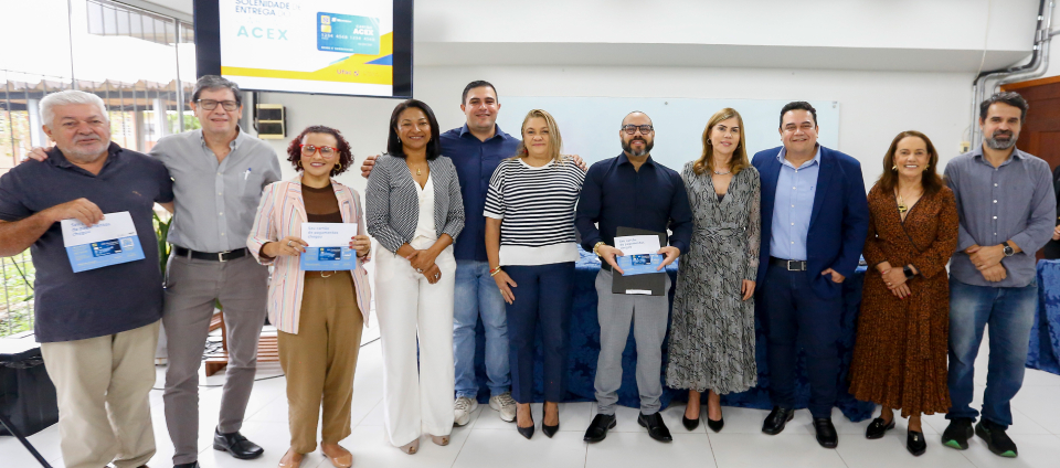 Ufac entrega cartão para fortalecer curricularização da extensão-interna.jpg Ufac entrega cartão para fortalecer curricularização da extensão-interna.jpg