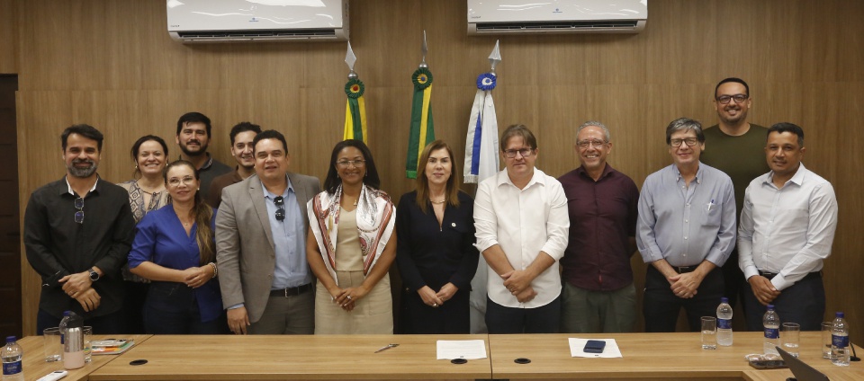 Ufac realiza reunião final da comissão de transição para Reitoria.jpg